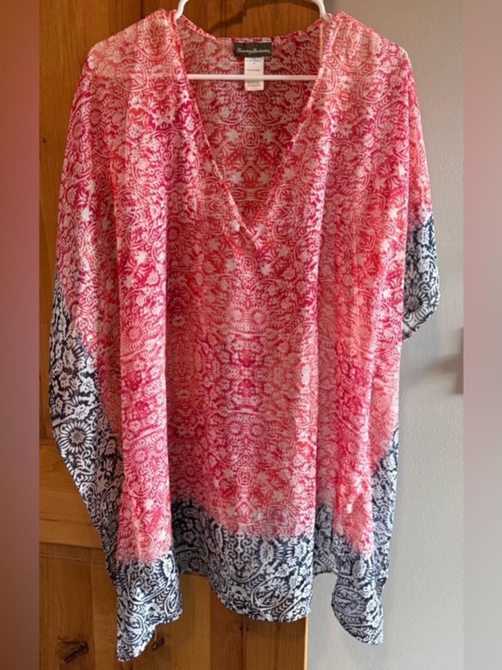 Tommy Bahama Pink & White Printed V-Neck Tunic with Navy Accents
